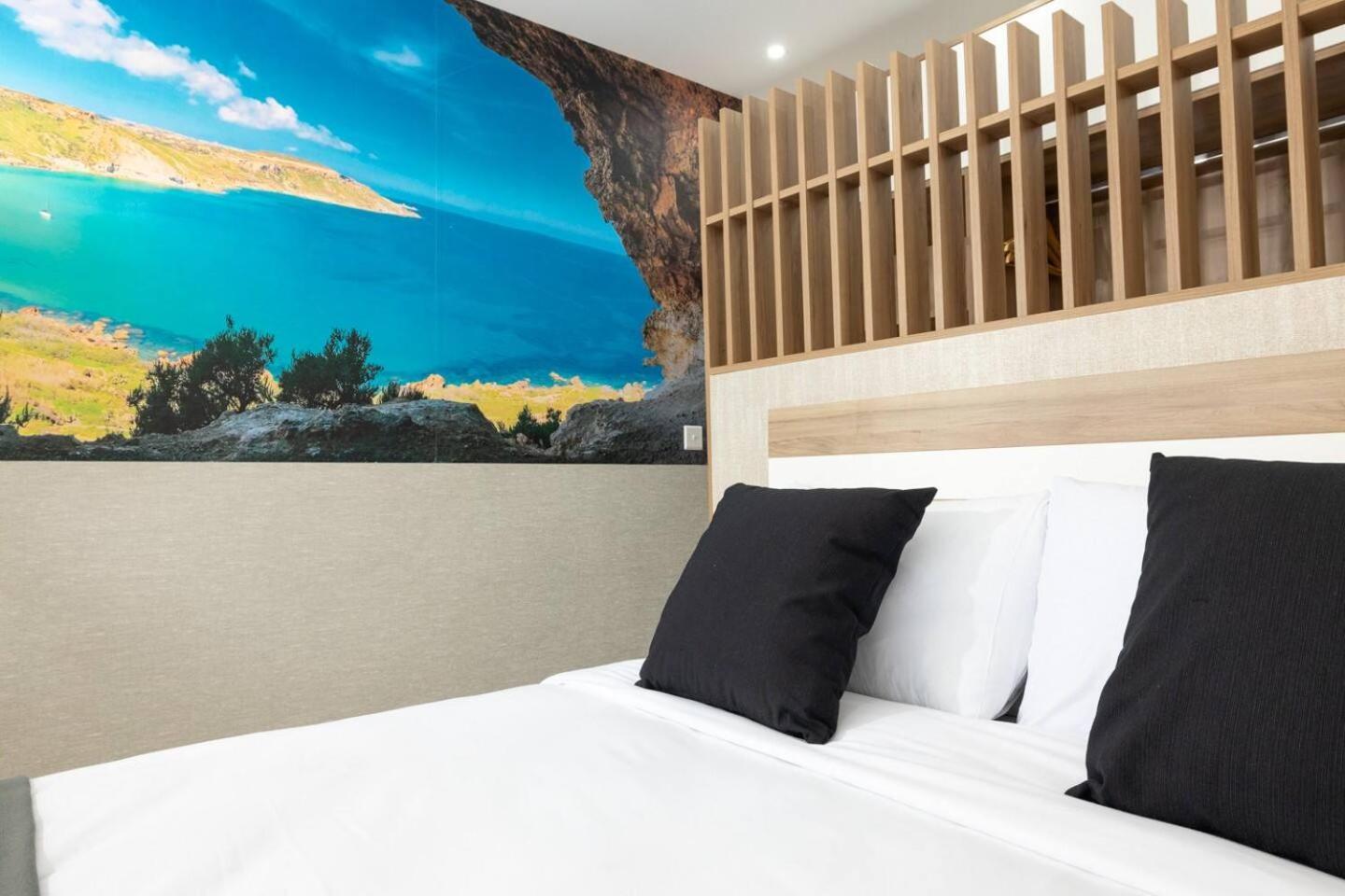 Apartment Ivory Seafront With Views!- Fl 10 By Homely *